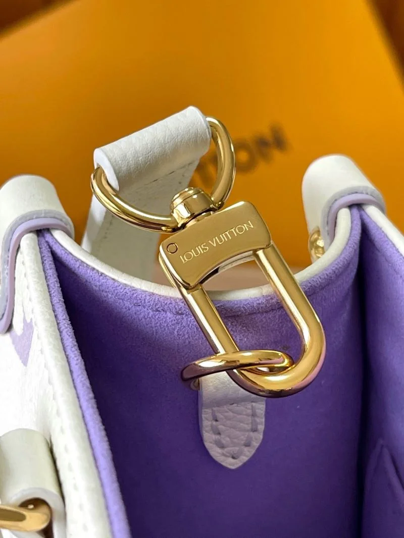Vibrant Louis Vuitton Shopping Bags 39446