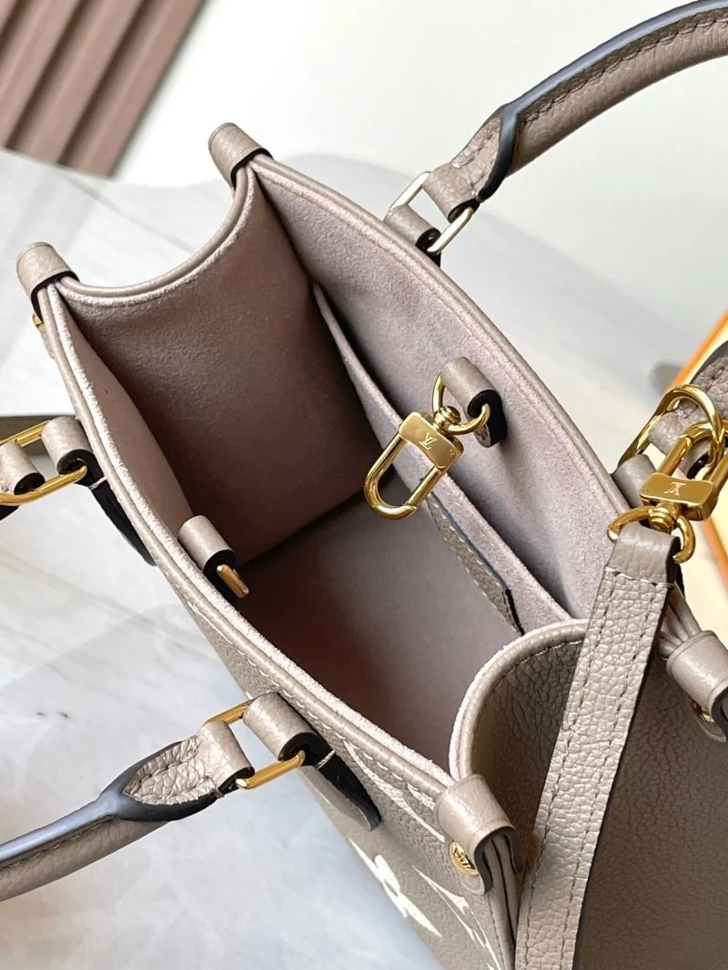 Louis Vuitton Shopping Bags ComfortFit 39468