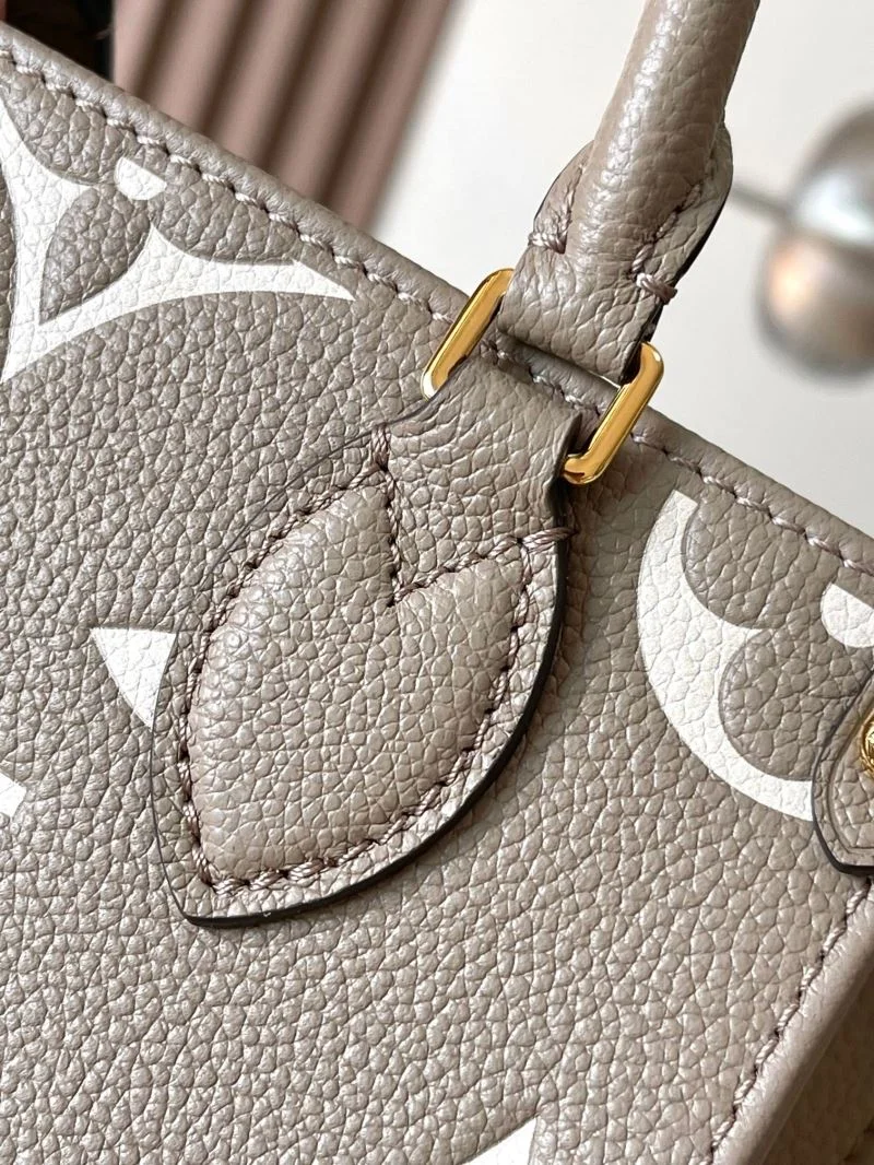 Louis Vuitton Shopping Bags ComfortFit 39468