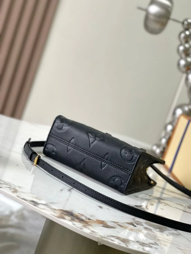 Lightweight Louis Vuitton Shopping Bags 39467