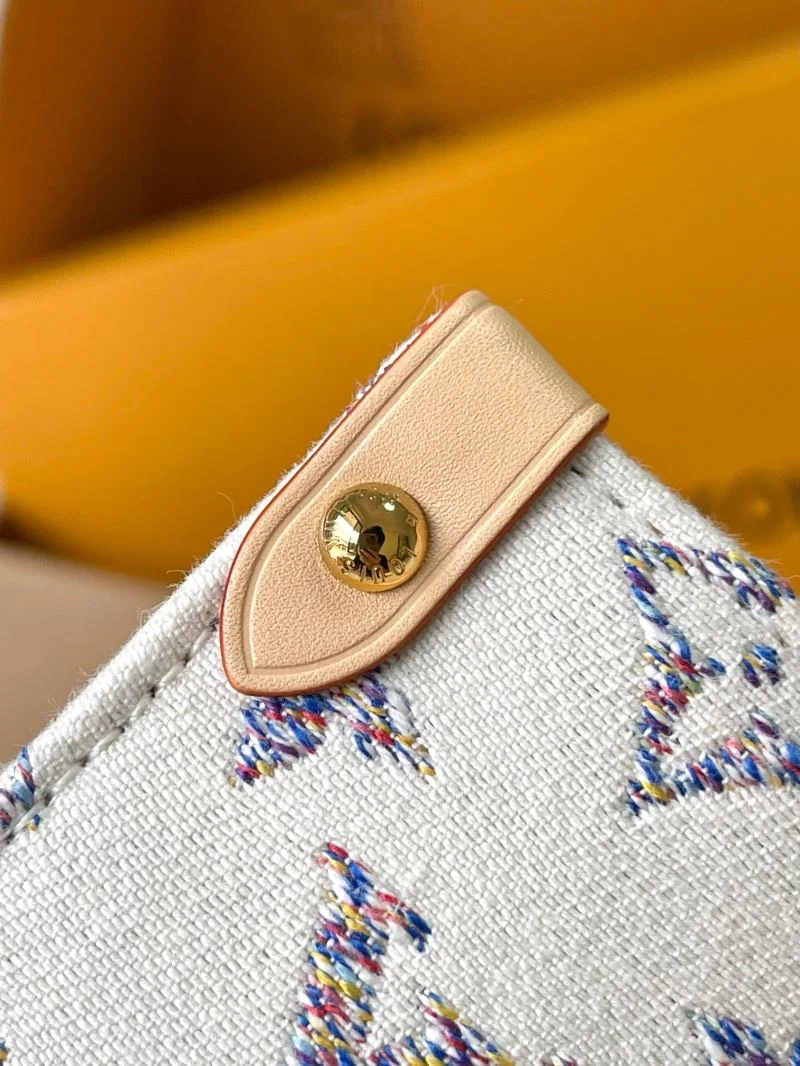 Functional Louis Vuitton Shopping Bags 39461