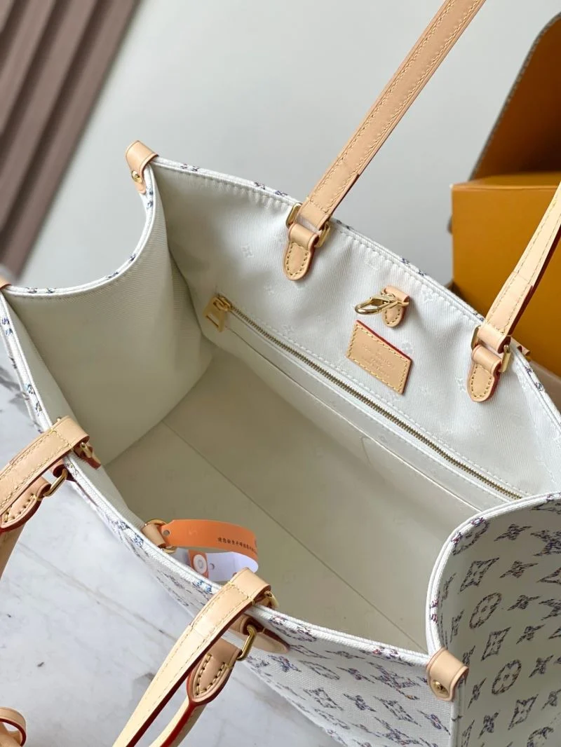 Functional Louis Vuitton Shopping Bags 39461