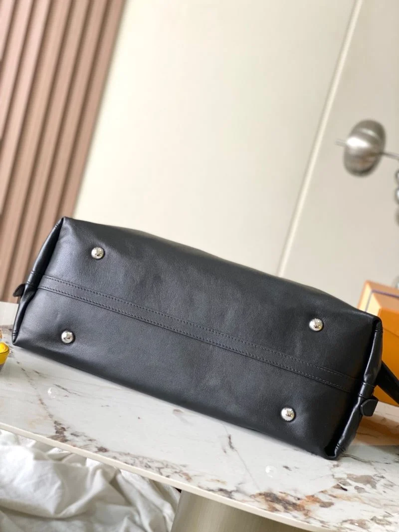 StreetReady Louis Vuitton Shopping Bags 39451