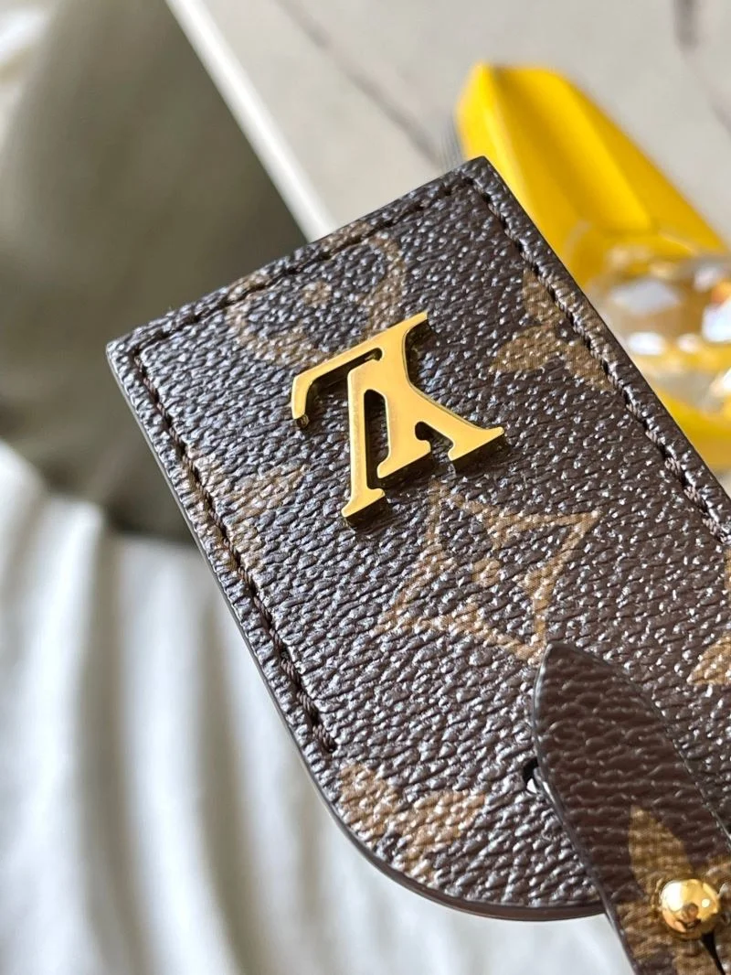 Louis Vuitton Shopping Bags ModernLook 39431