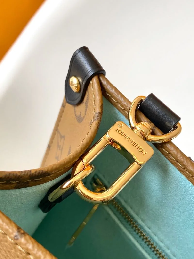 Stretchable Louis Vuitton Shopping Bags 39425