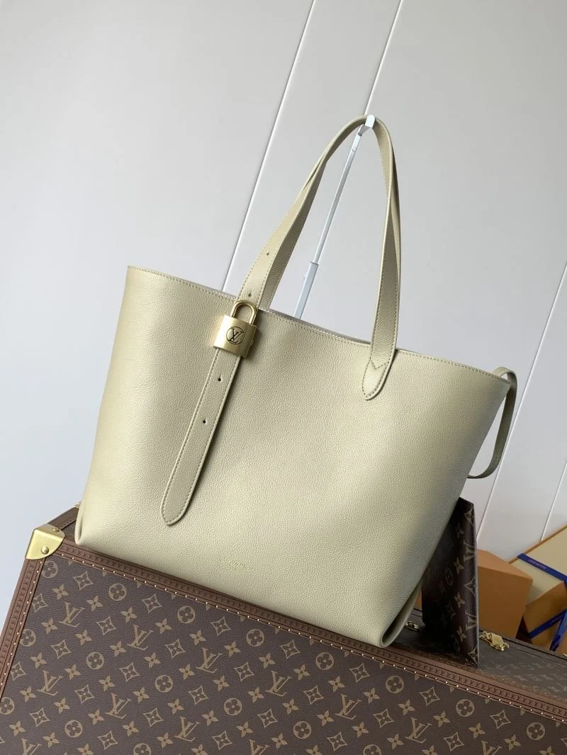 SoftTouch Louis Vuitton Shopping Bags 39158