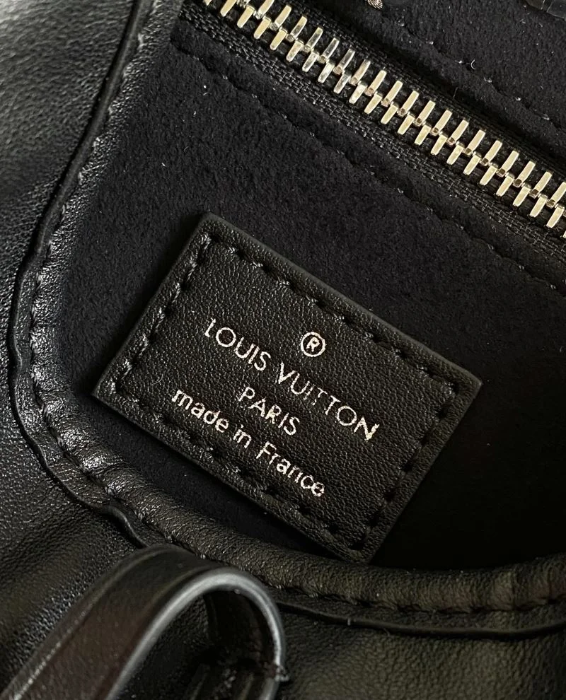 Comfortable Louis Vuitton Shopping Bags 39128