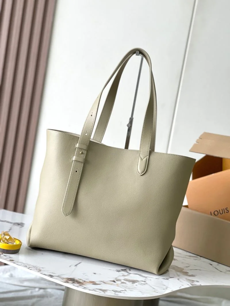 Timeless Louis Vuitton Shopping Bags 39149