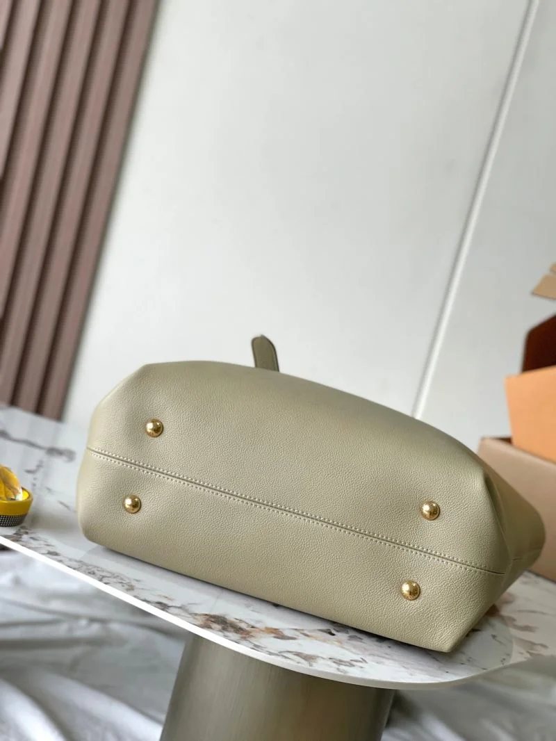 Timeless Louis Vuitton Shopping Bags 39149