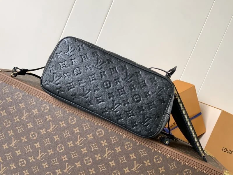 HighPerformance Louis Vuitton Shopping Bags 39119