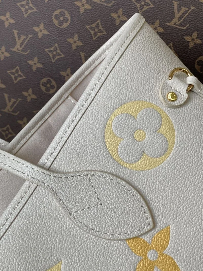 Trendsetting Louis Vuitton Shopping Bags 39138