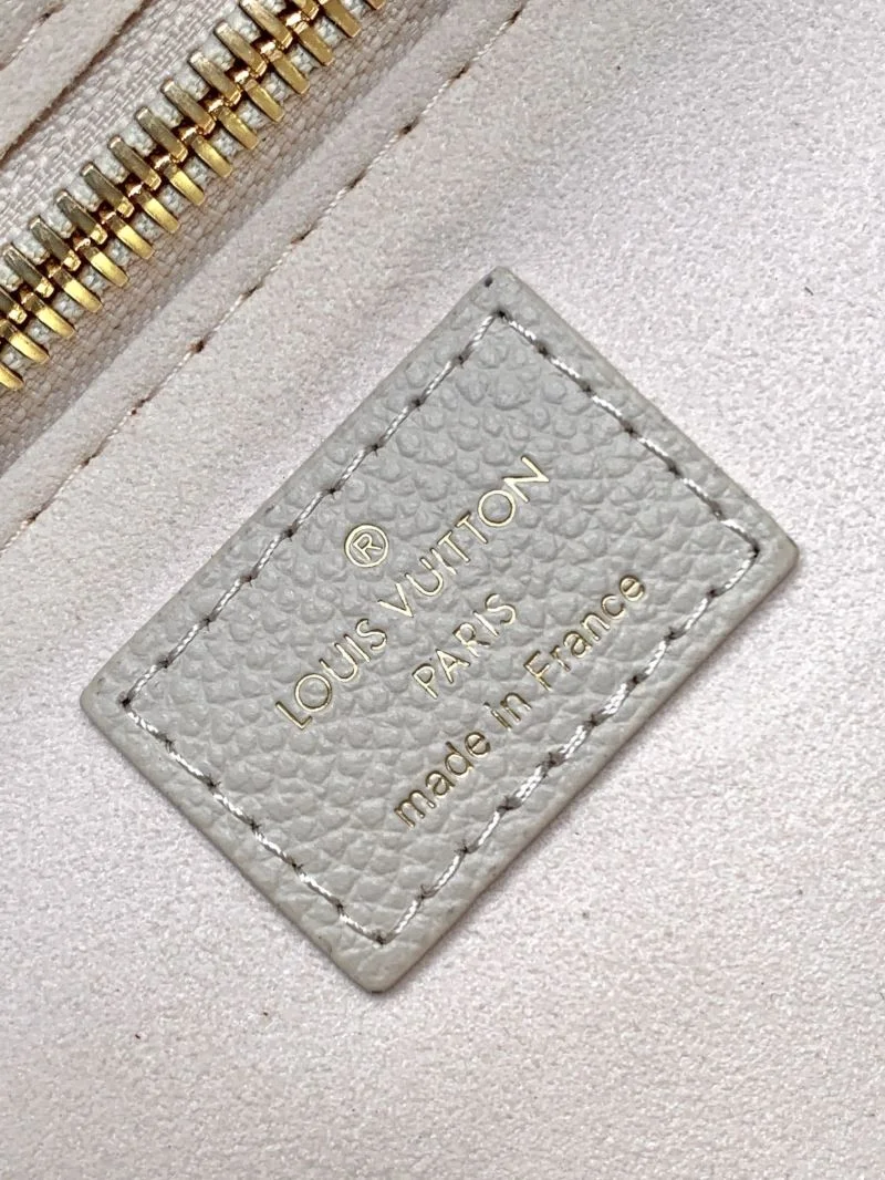 Trendsetting Louis Vuitton Shopping Bags 39138
