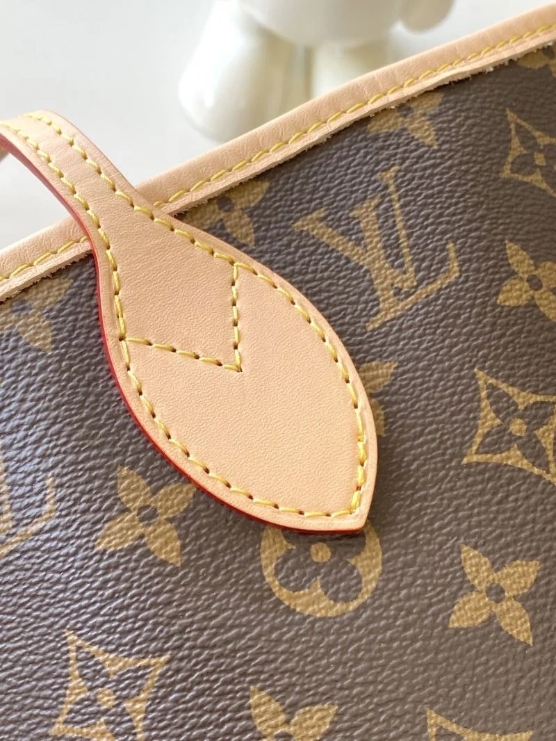 Louis Vuitton Shopping Bags Youthful 38978
