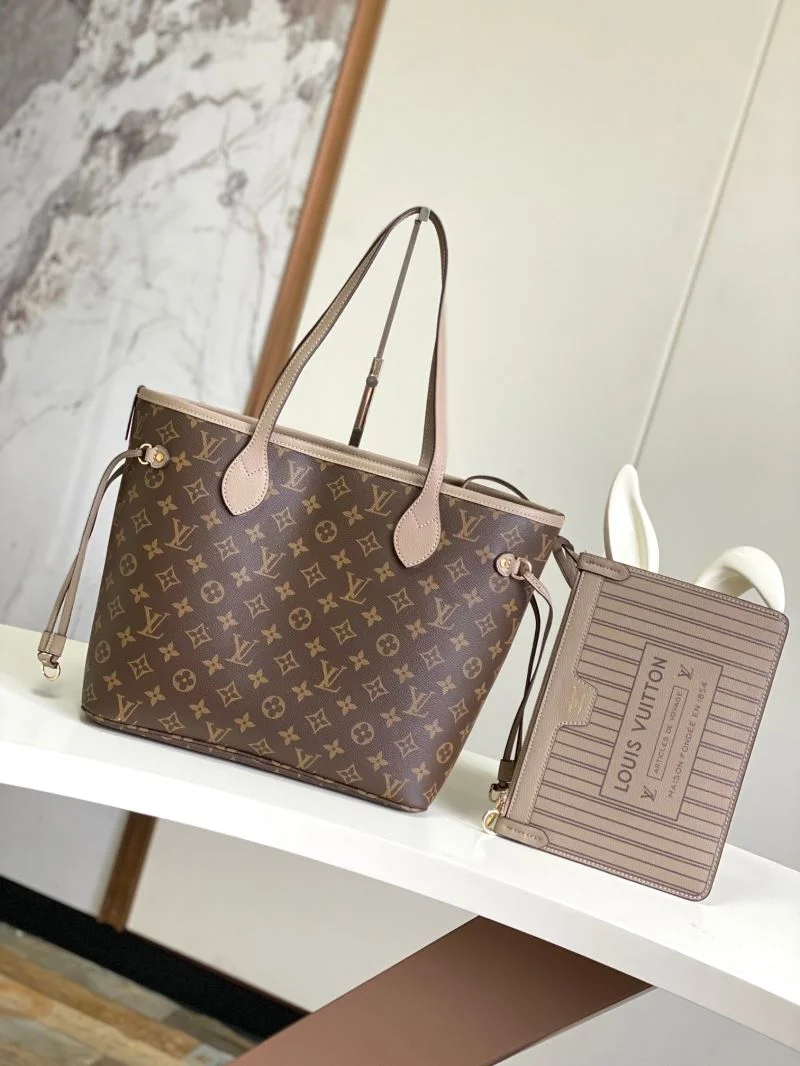 RelaxedFit Louis Vuitton Shopping Bags 38973