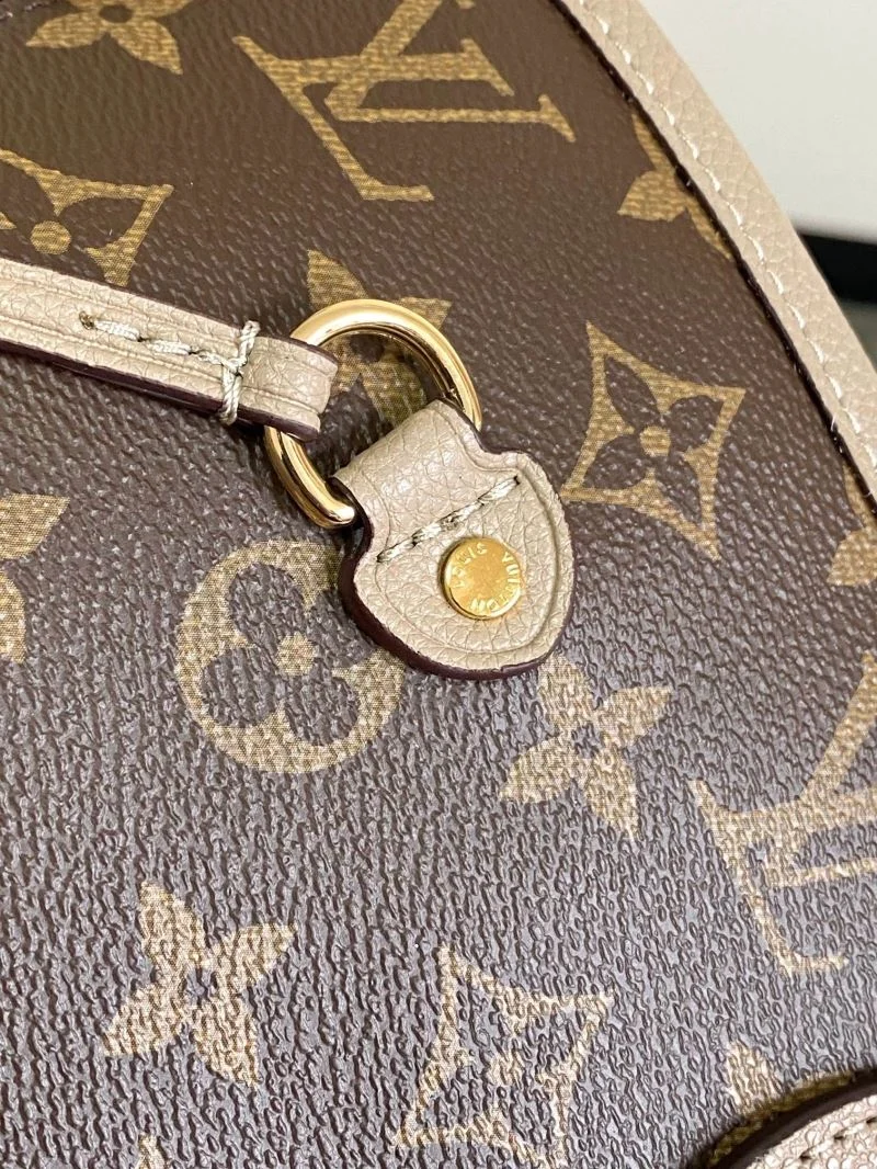 RelaxedFit Louis Vuitton Shopping Bags 38973