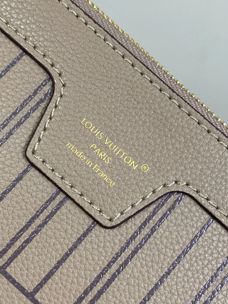 RelaxedFit Louis Vuitton Shopping Bags 38973