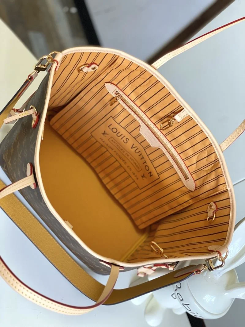 Flexible Louis Vuitton Shopping Bags 38991
