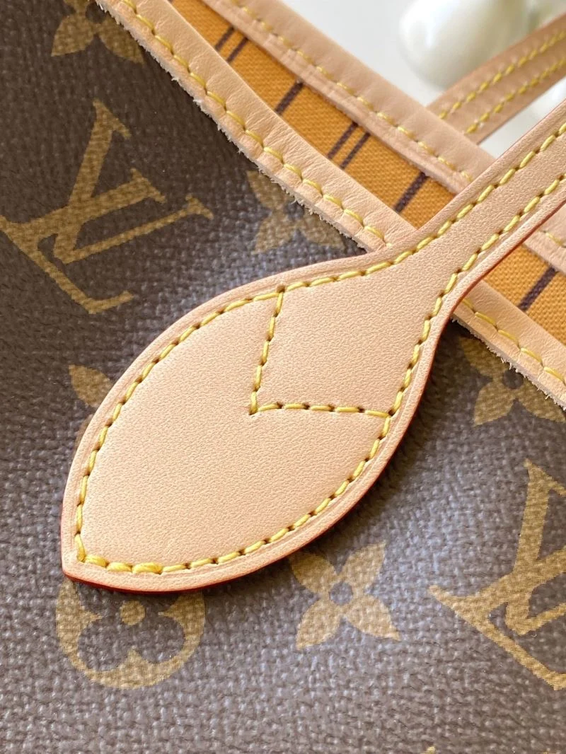 Flexible Louis Vuitton Shopping Bags 38991