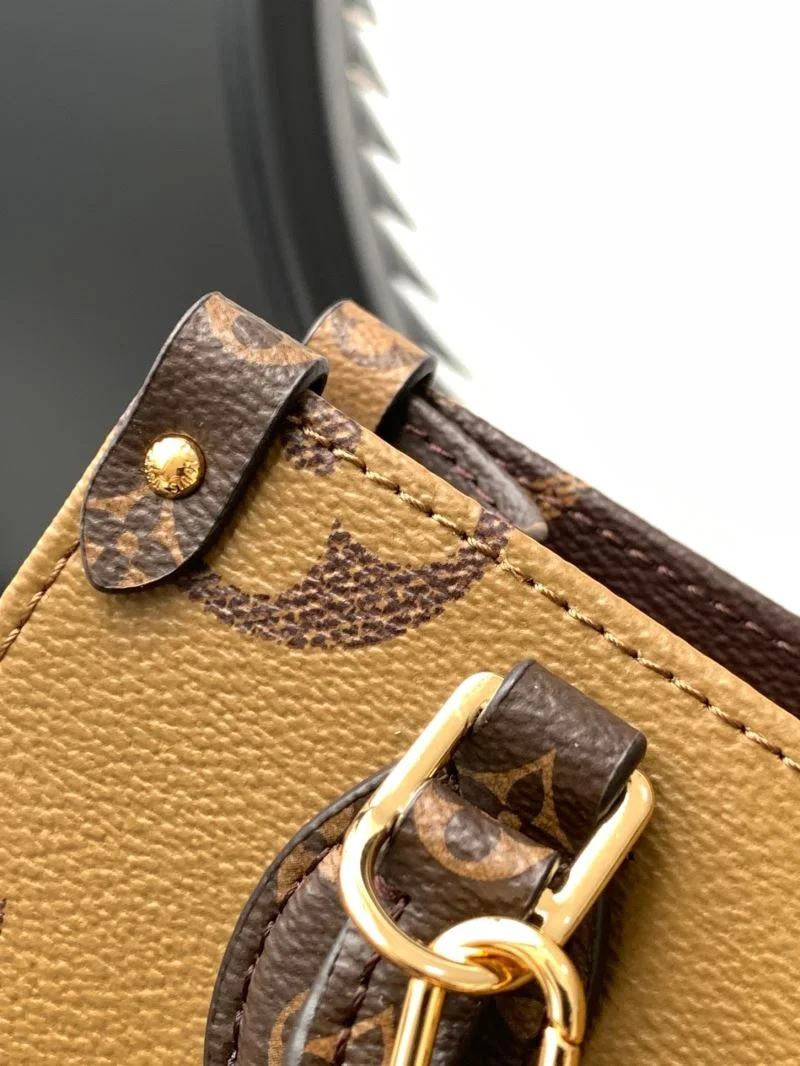 Louis Vuitton Shopping Bags Snug 38986