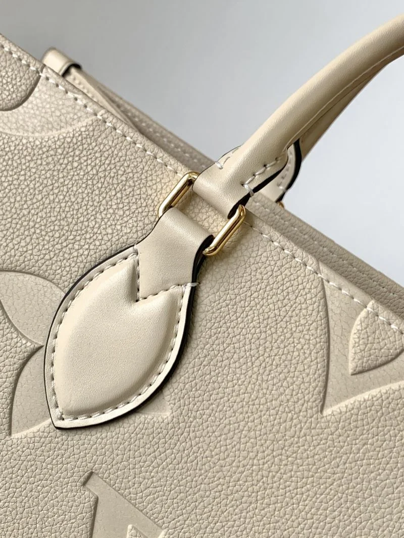 Chic Louis Vuitton Shopping Bags 39009