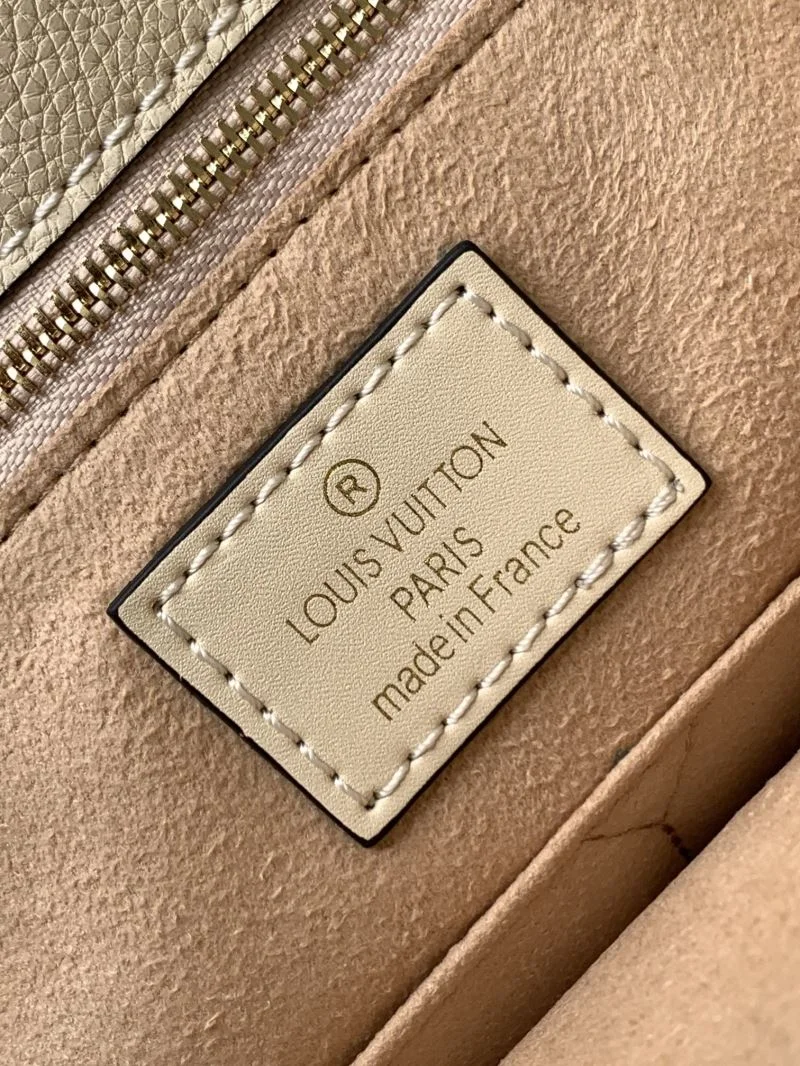 Chic Louis Vuitton Shopping Bags 39009