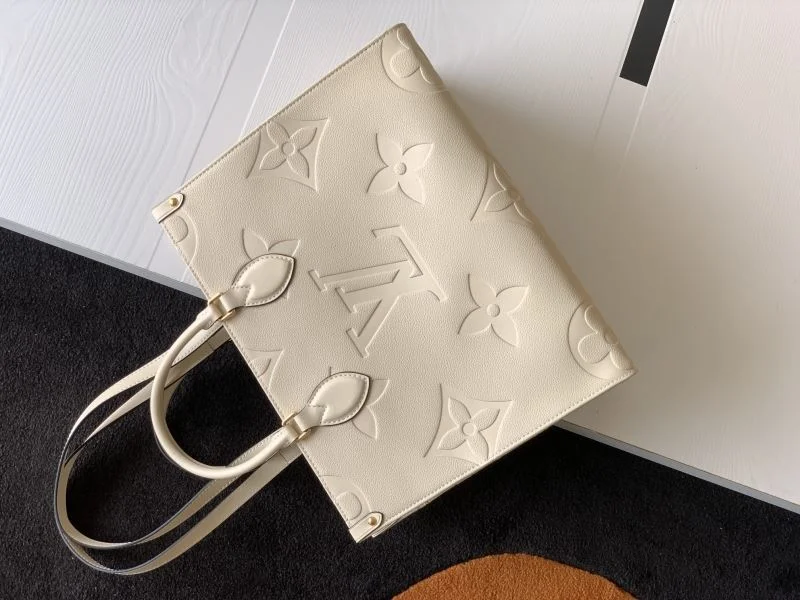 Chic Louis Vuitton Shopping Bags 39009