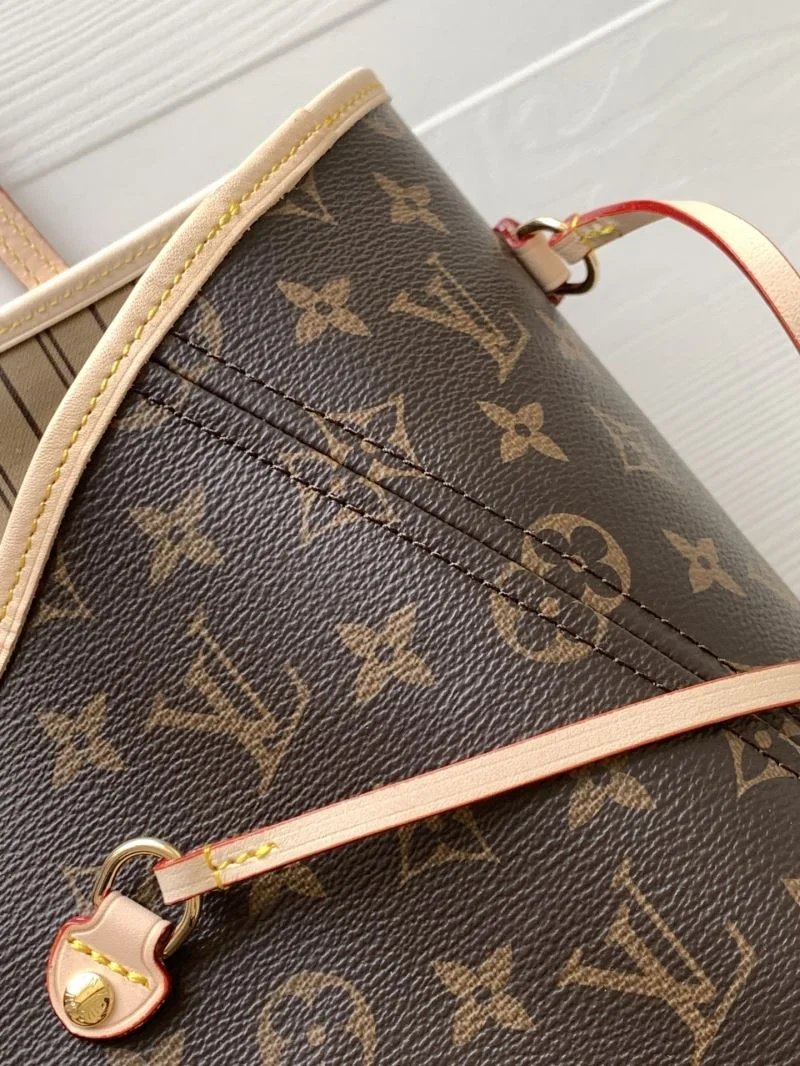 Louis Vuitton Shopping Bags Sophisticated 37606
