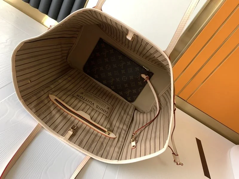 Louis Vuitton Shopping Bags Sophisticated 37606