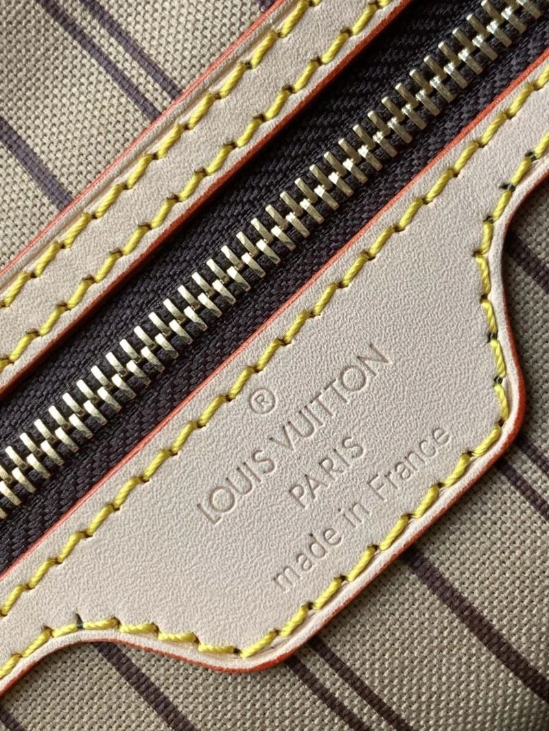 Louis Vuitton Shopping Bags Sophisticated 37606
