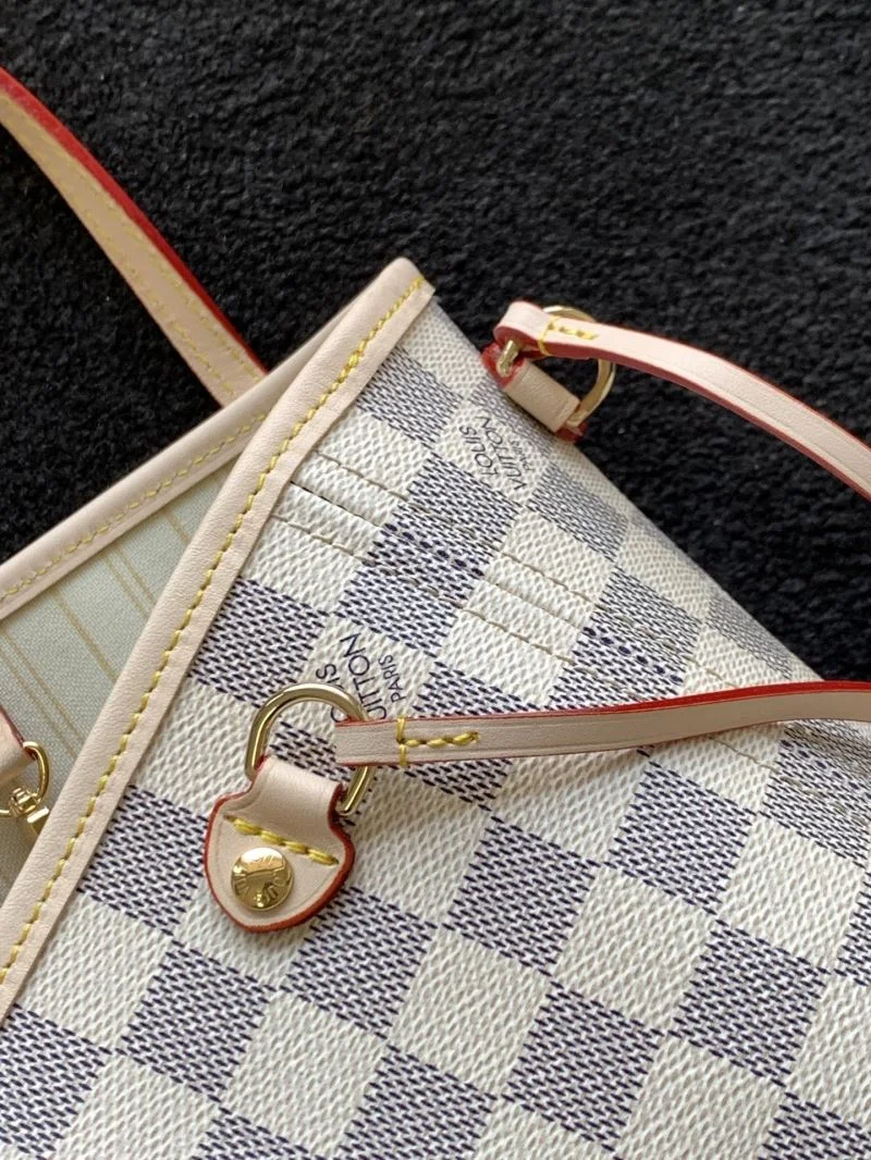 Louis Vuitton Shopping Bags Supportive 38977