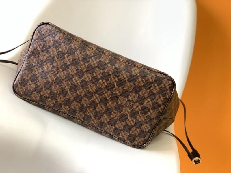 Stretchable Louis Vuitton Shopping Bags 38974