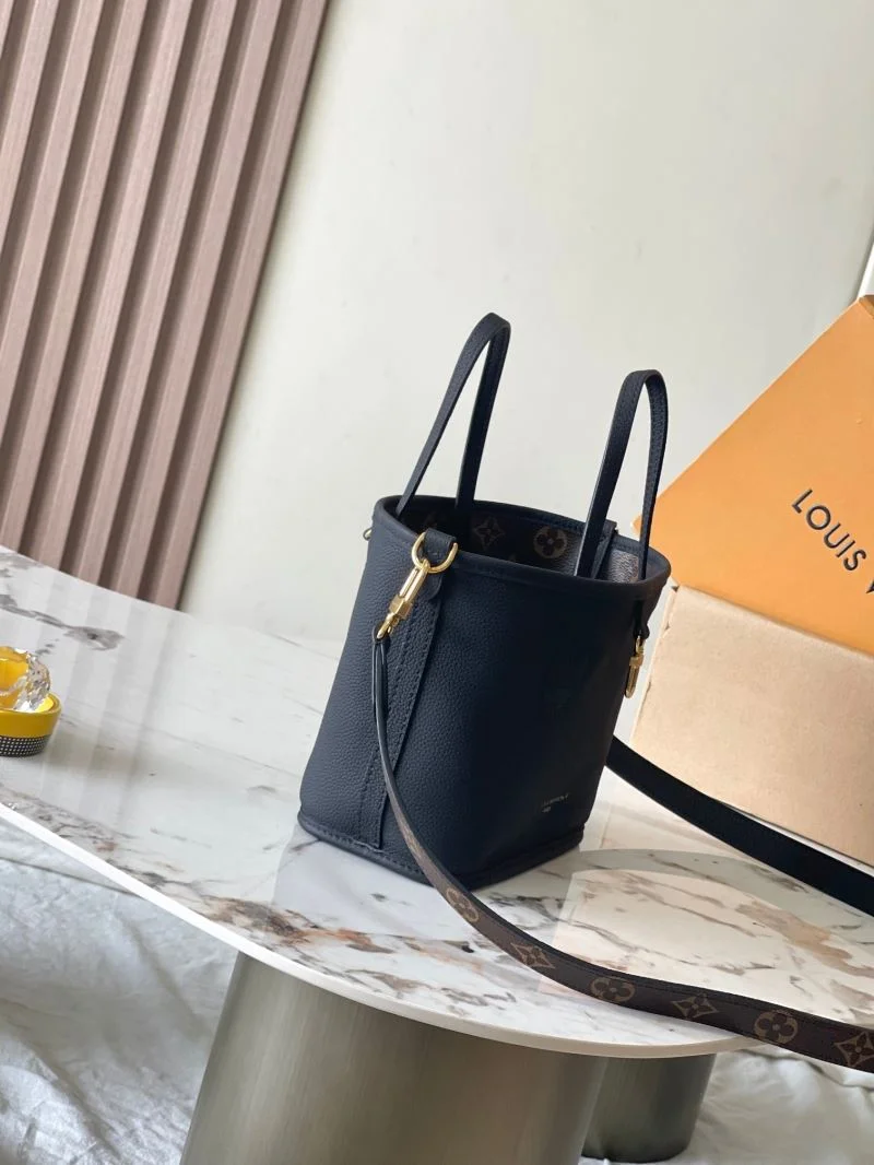 Louis Vuitton Shopping Bags SportInspired 38874
