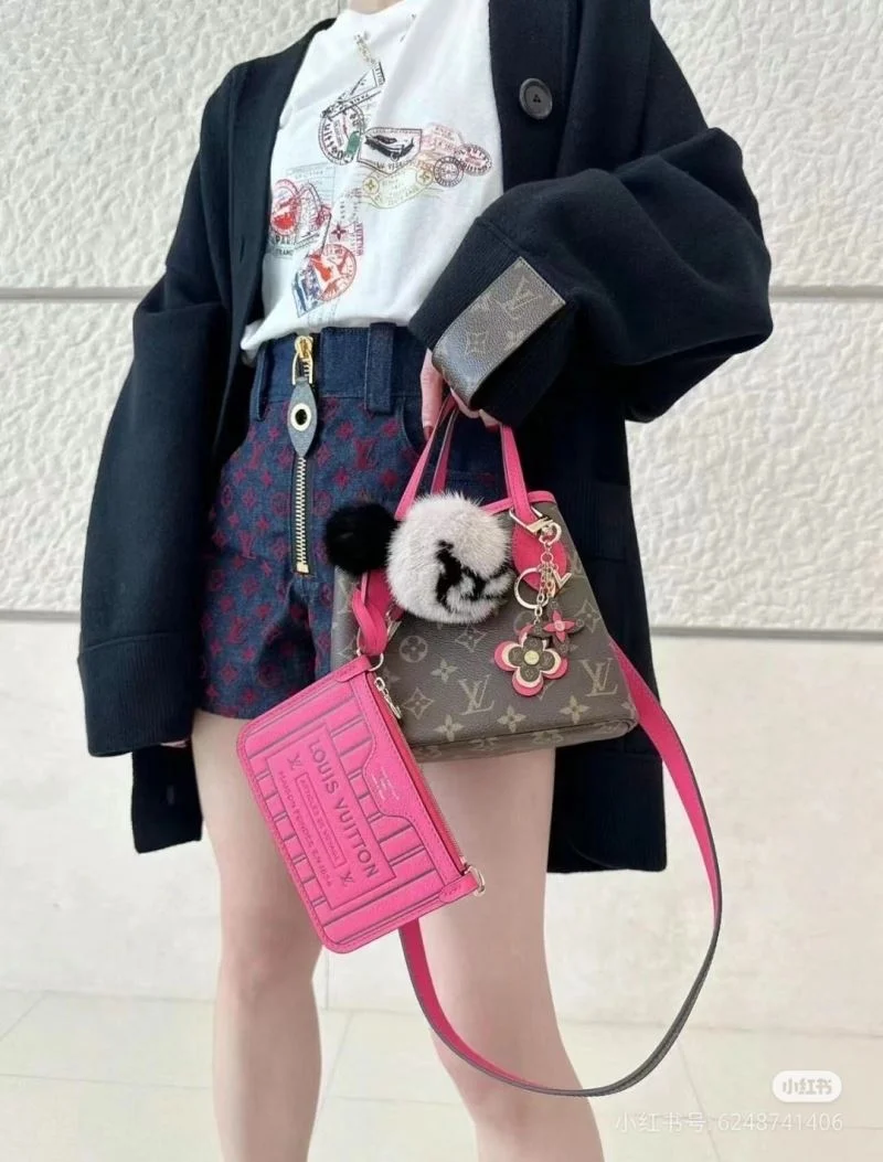 Louis Vuitton Shopping Bags Bold 38884