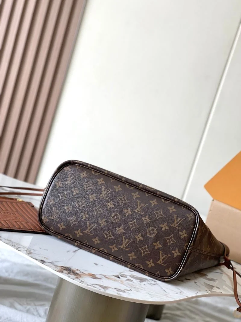 UrbanChic Louis Vuitton Shopping Bags 38870