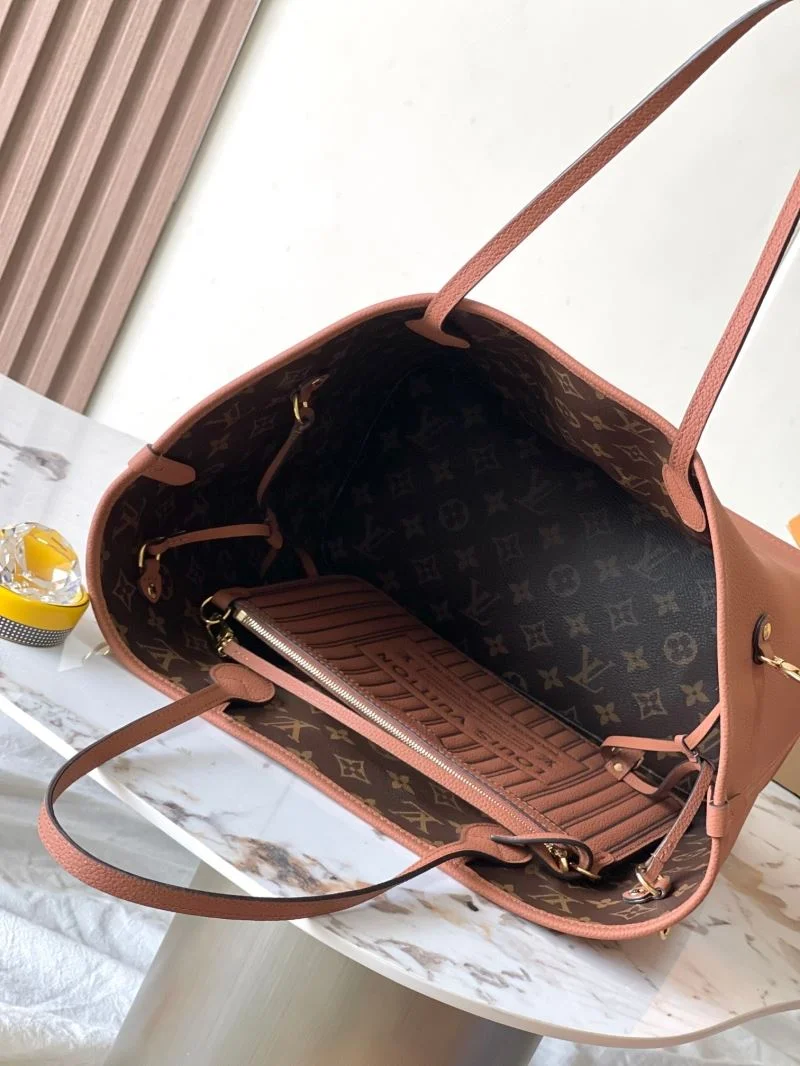 UrbanChic Louis Vuitton Shopping Bags 38870
