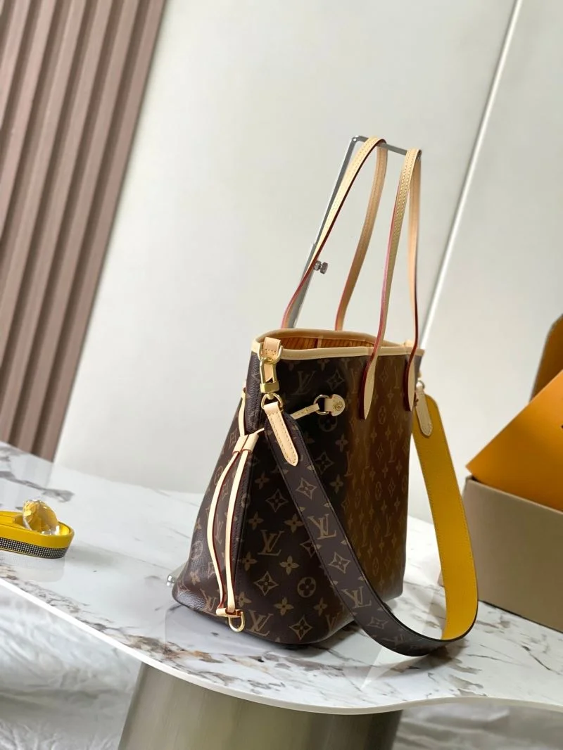 Louis Vuitton Shopping Bags Snug 38872