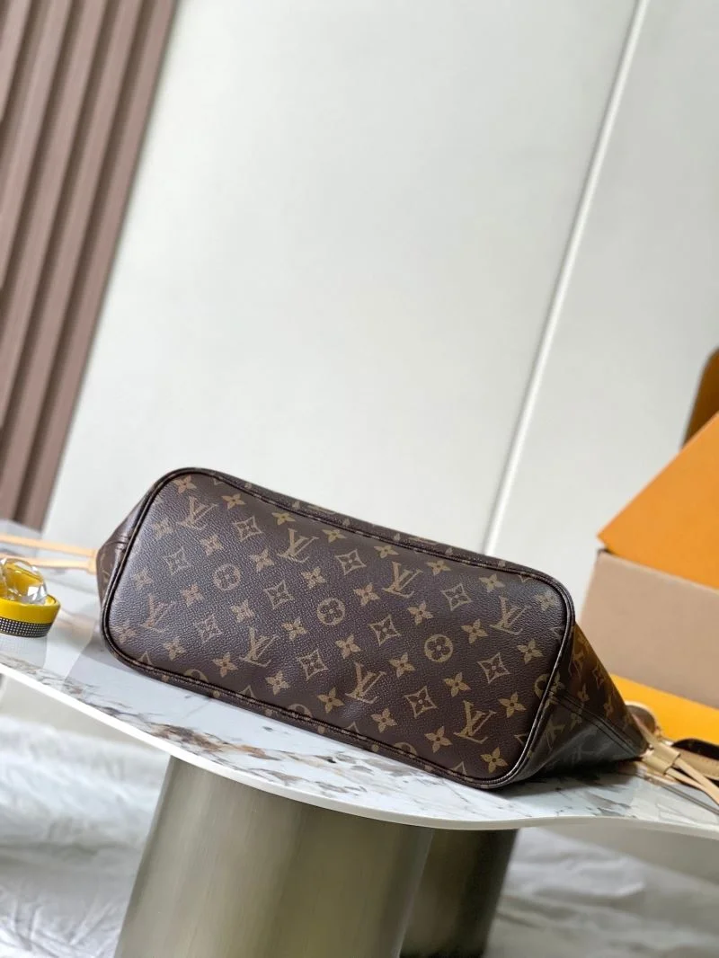 Louis Vuitton Shopping Bags Snug 38872