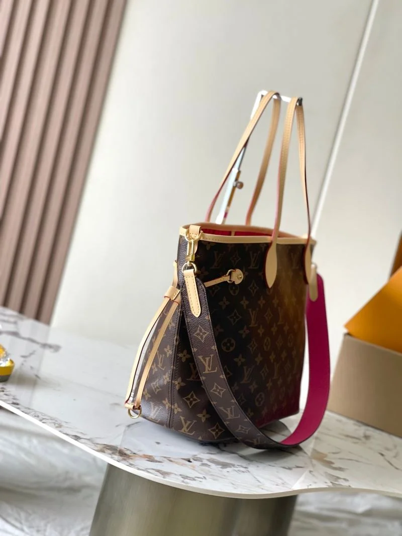 Snug Louis Vuitton Shopping Bags 38889
