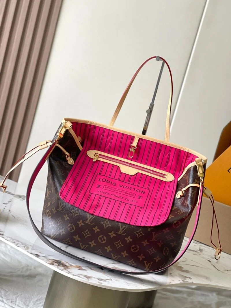 Snug Louis Vuitton Shopping Bags 38889