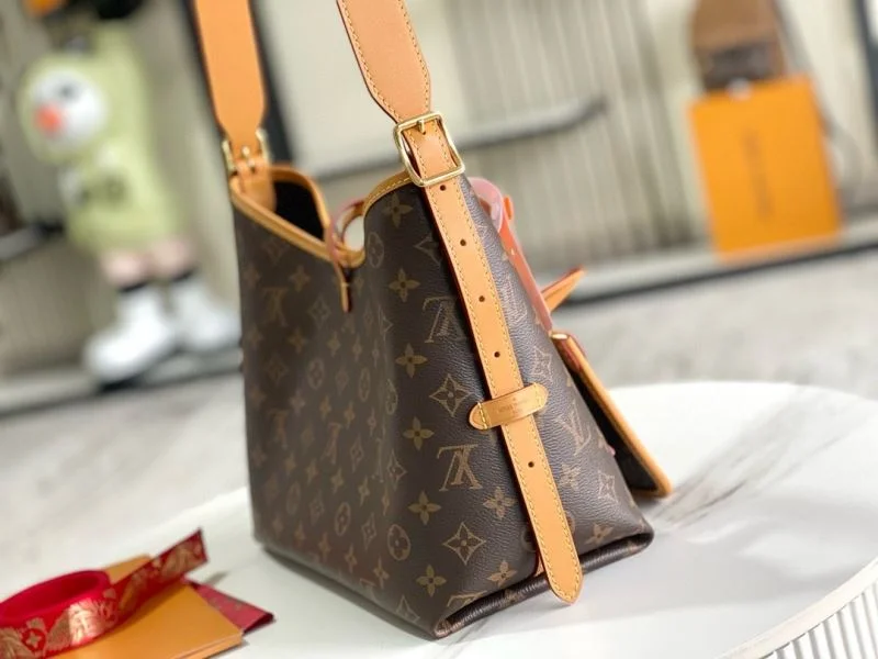 RelaxedFit Louis Vuitton Shopping Bags 38844