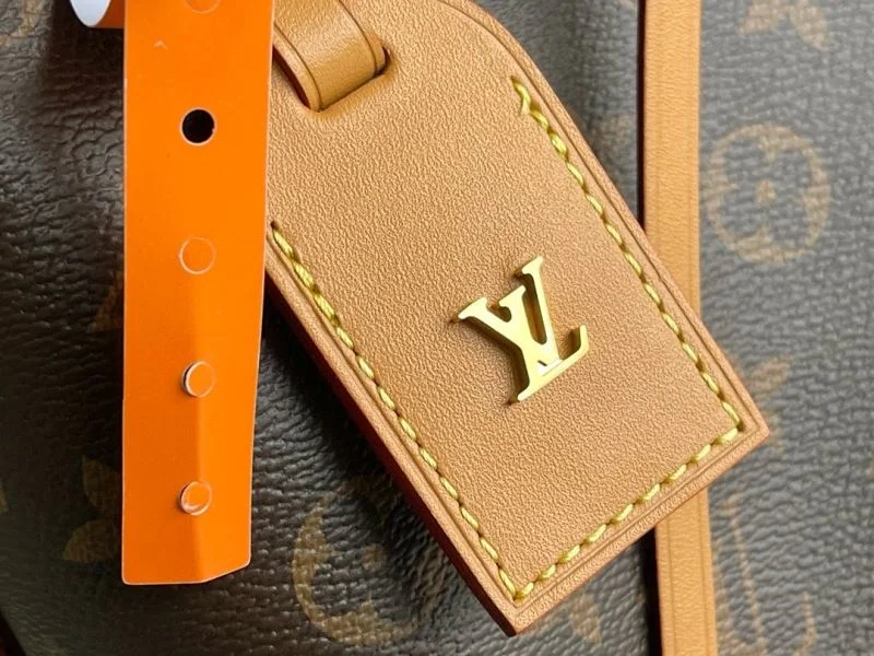 RelaxedFit Louis Vuitton Shopping Bags 38844