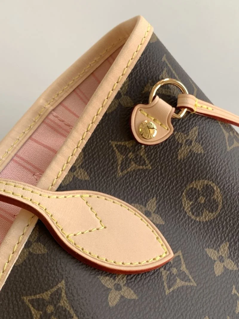 Supportive Louis Vuitton Shopping Bags 38832