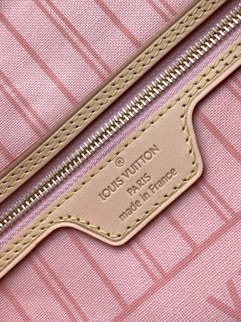 Louis Vuitton Shopping Bags Versatile 38831