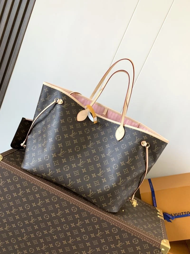 Lightweight Louis Vuitton Shopping Bags 38835