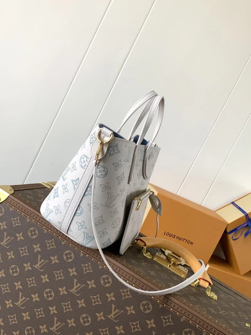 Louis Vuitton Shopping Bags AllSeason 38812