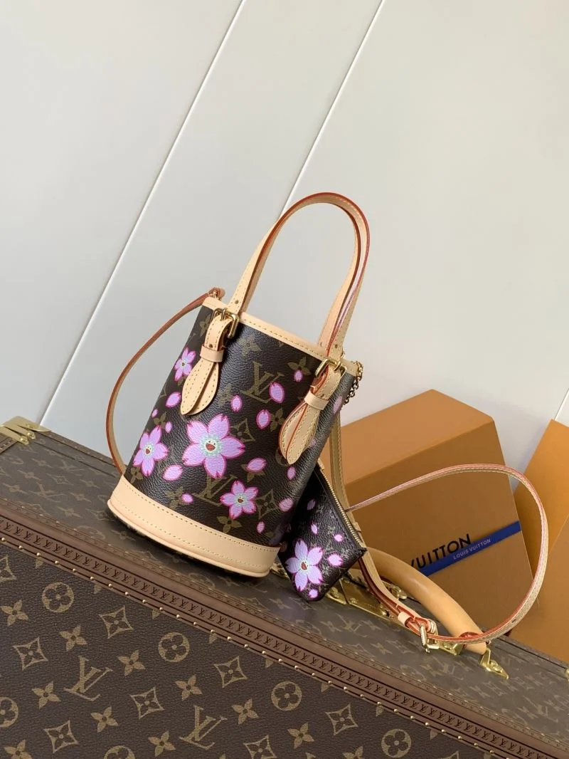 Louis Vuitton Shopping Bags TechFriendly 38811