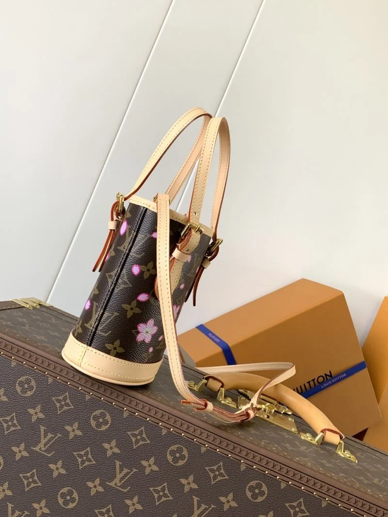 Louis Vuitton Shopping Bags TechFriendly 38811