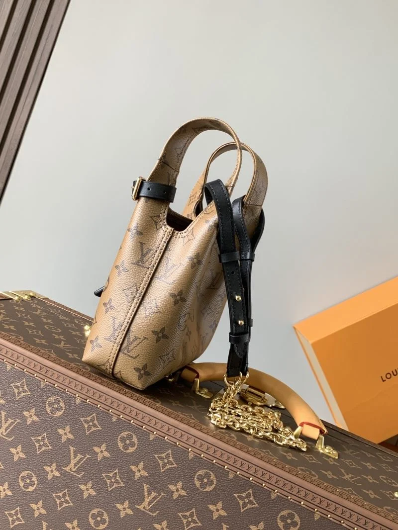 Louis Vuitton Shopping Bags Unisex 38810
