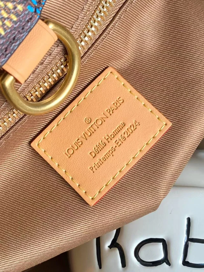 TechFriendly Louis Vuitton Shopping Bags 38798