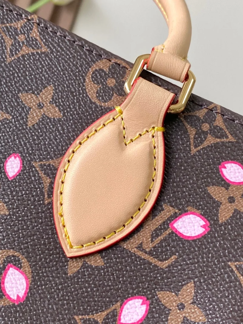 WellDesigned Louis Vuitton Shopping Bags 38799